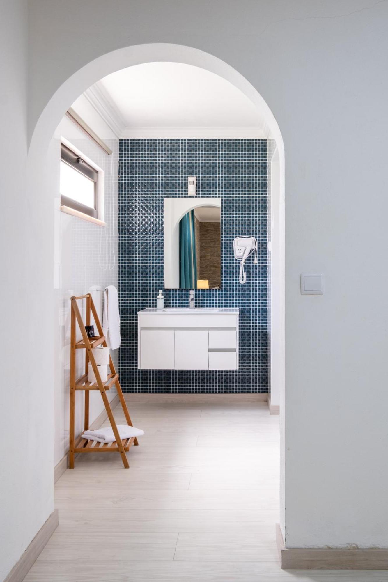 West Side Guesthouse Peniche Luaran gambar