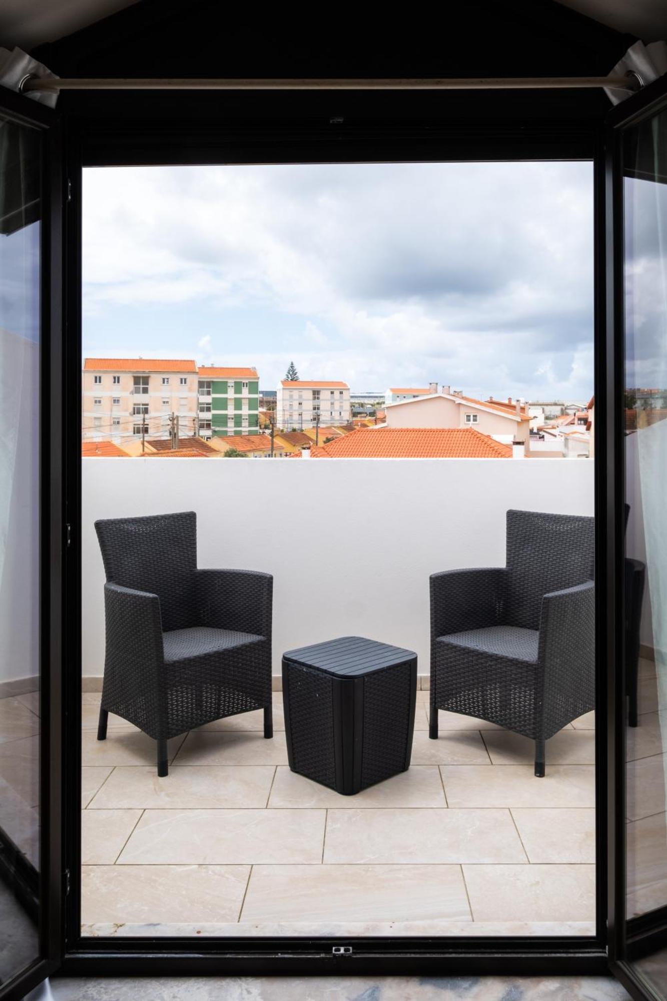 West Side Guesthouse Peniche Luaran gambar