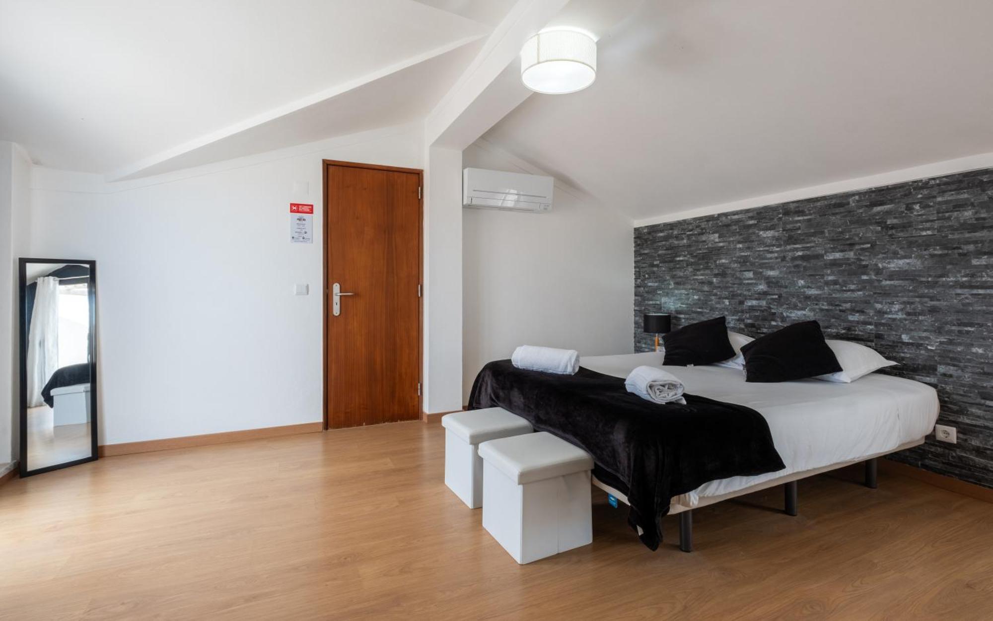 West Side Guesthouse Peniche Luaran gambar
