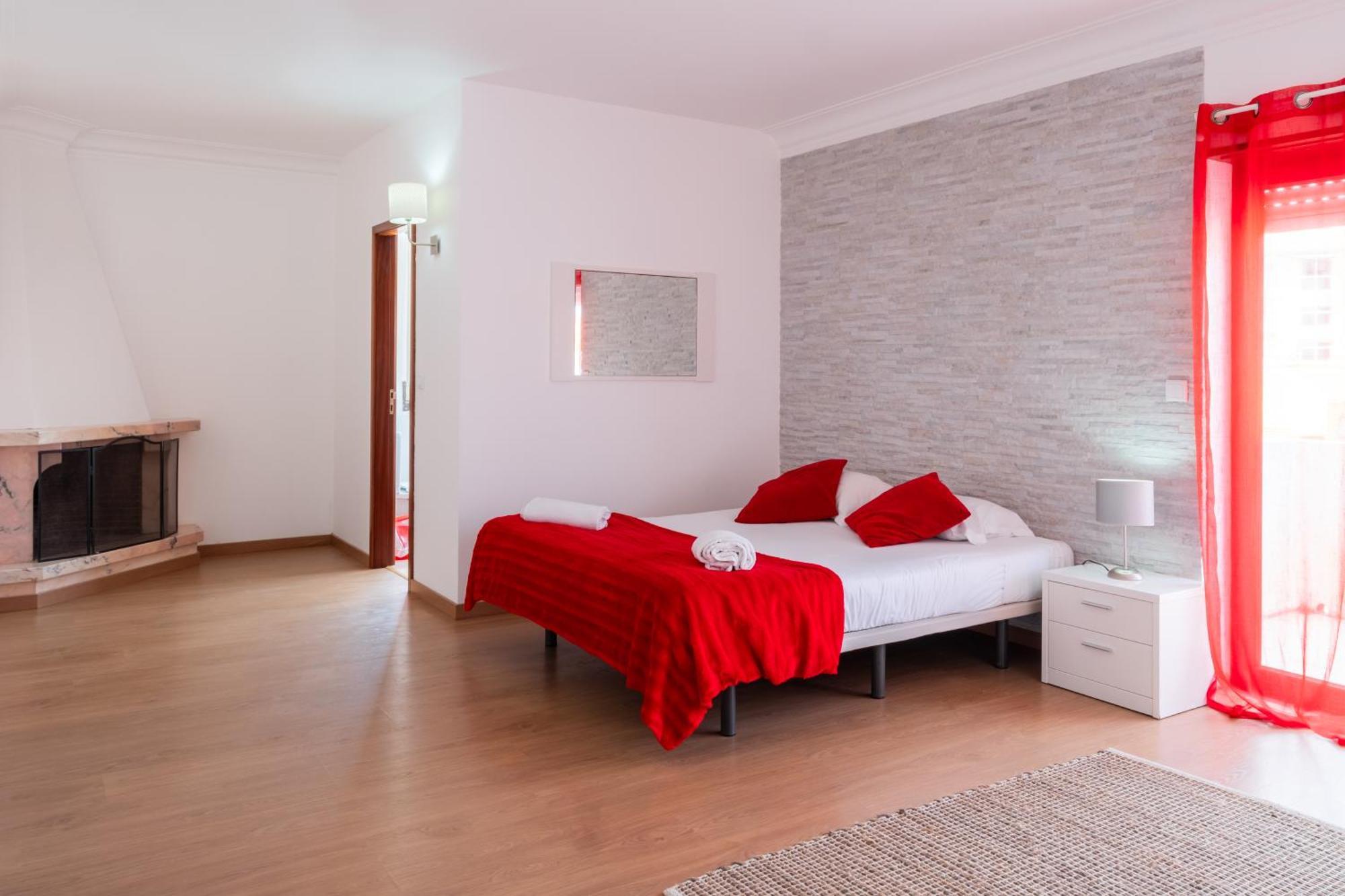 West Side Guesthouse Peniche Luaran gambar