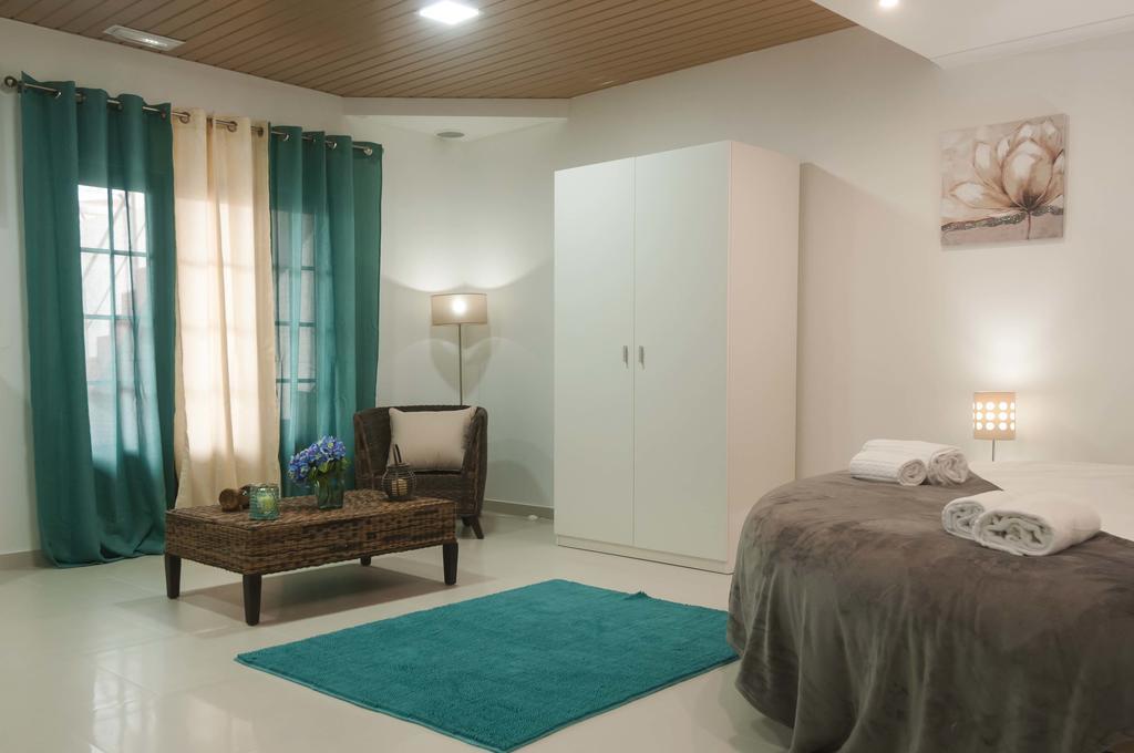 West Side Guesthouse Peniche Luaran gambar